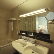 Suite room H+ La Palma Hotel & Spa Locarno